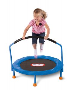trampolinw outdoor toy for kids 